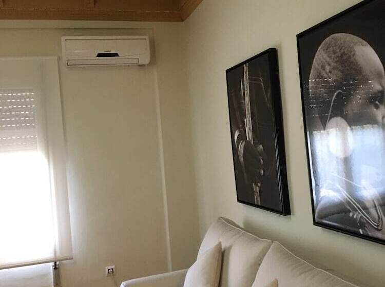 Marais Apartments By Hoom