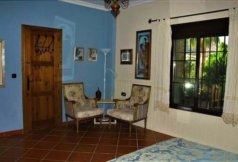 Spanish Hideaway Casa Magel B&b