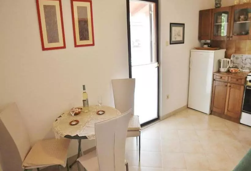 Apartments Mia 2