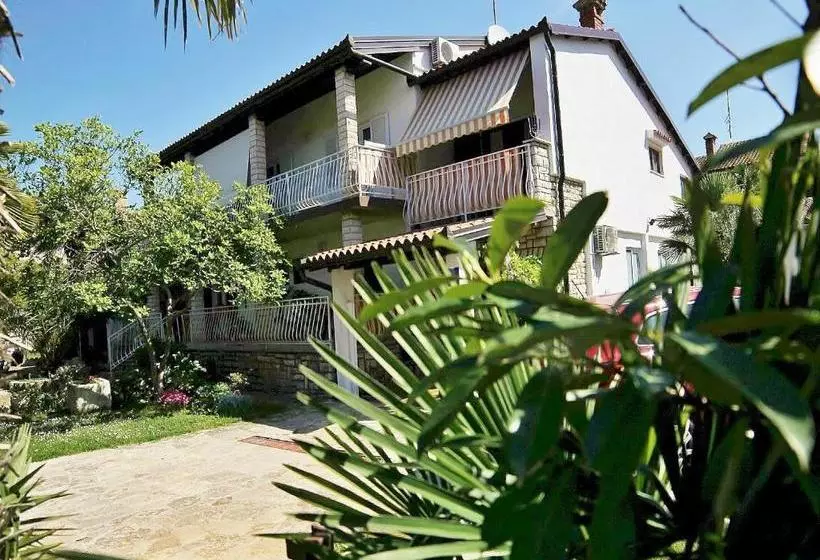 Apartments Mia 2
