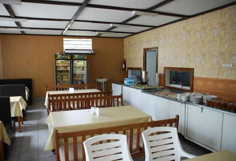 Hotelli Burevestnik Rowing Club