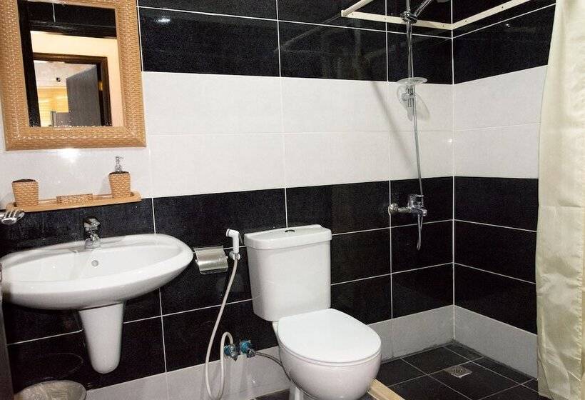 酒店 Flowers Inn 2