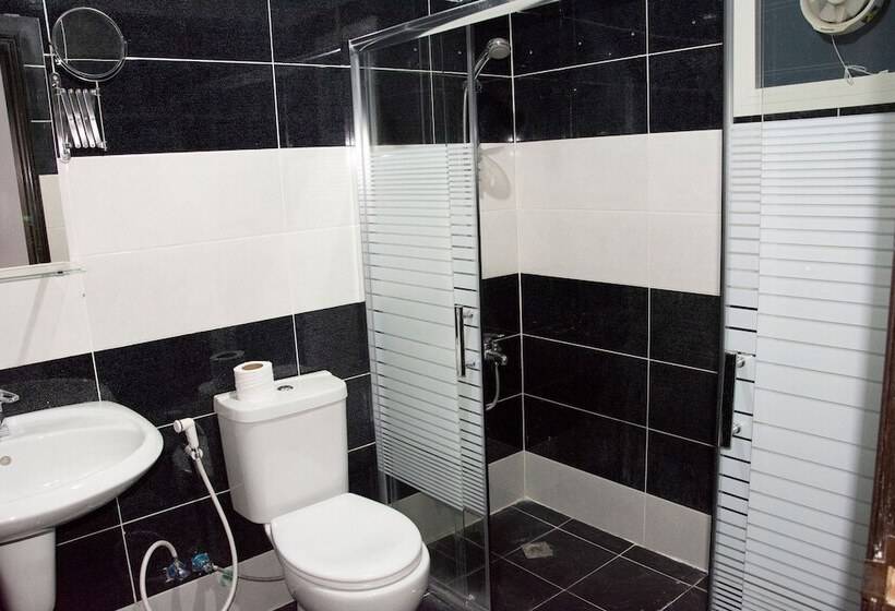 酒店 Flowers Inn 2