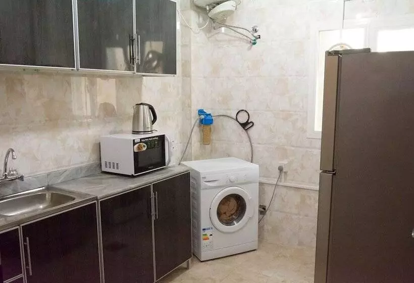 Hotelli Flowers Inn 2