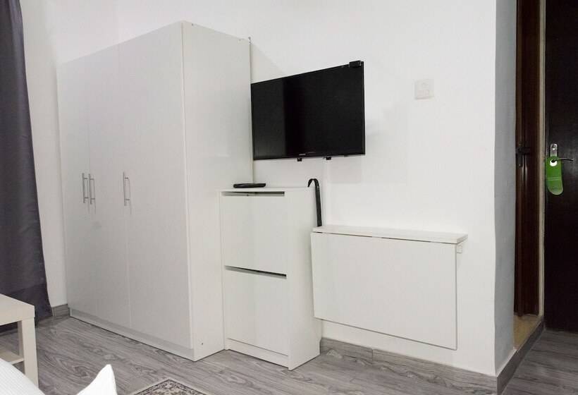 酒店 Flowers Inn 2