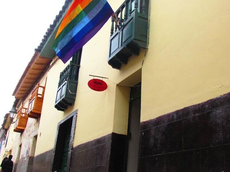 The Grasshopper Hostels Av Alta