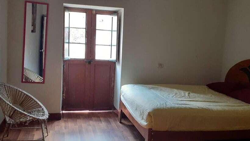 The Grasshopper Hostels Av Alta