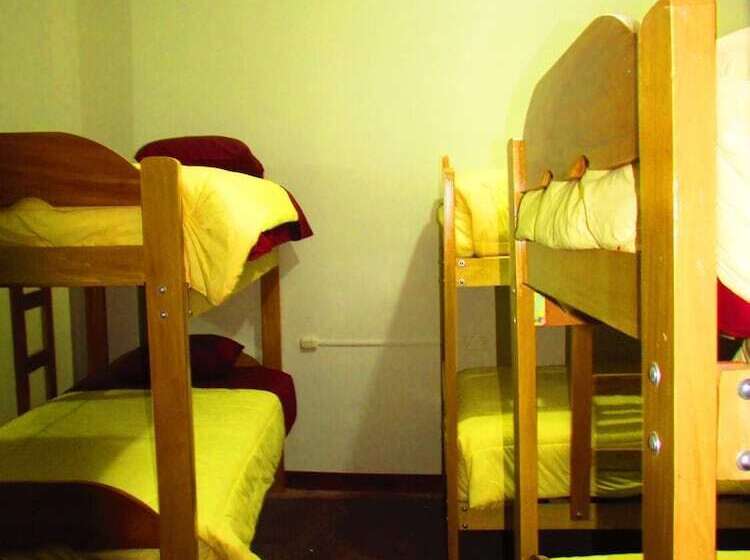 The Grasshopper Hostels Av Alta