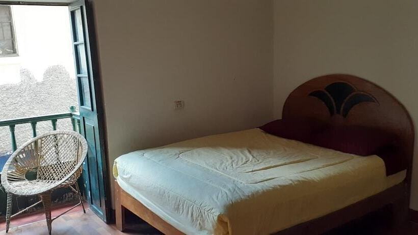 The Grasshopper Hostels Av Alta