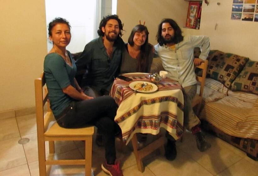 The Grasshopper Hostels Av Alta