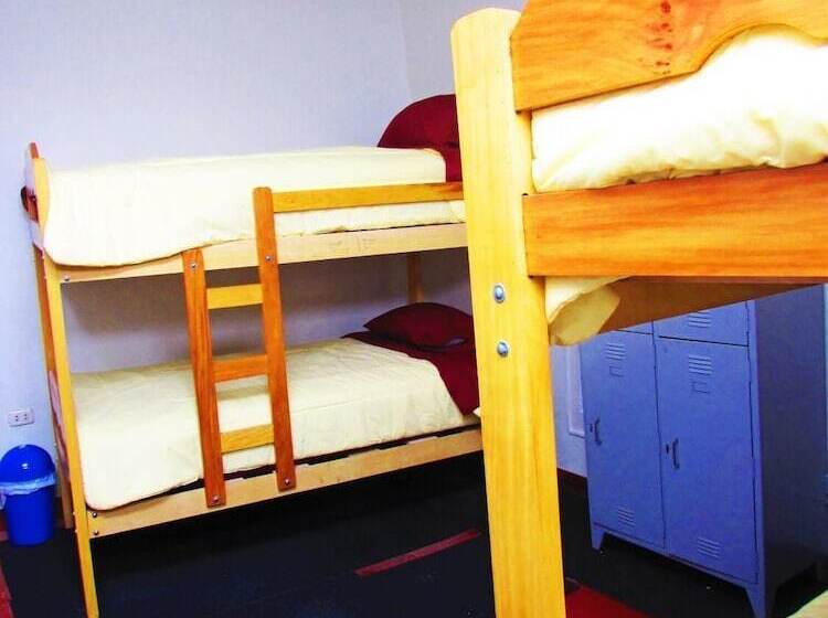 The Grasshopper Hostels Av Alta