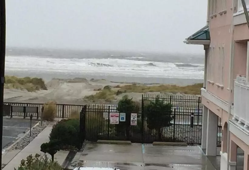 Beach Colony Motel