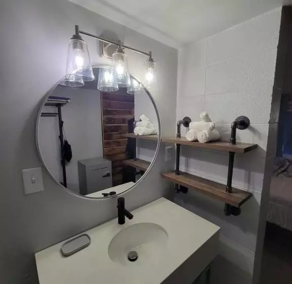 Bel Aire Motel
