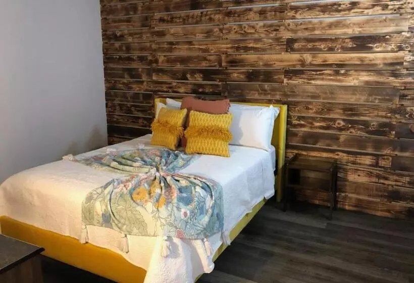 Bel Aire Motel