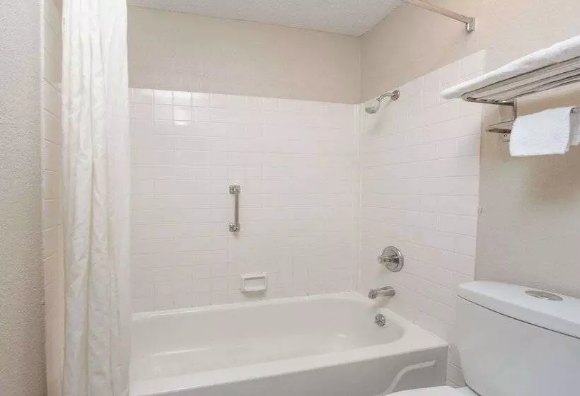 Отель 7 Inn Paducah