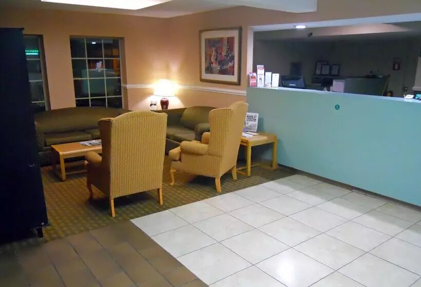 Отель America S Best Inn And Suites Beaufort