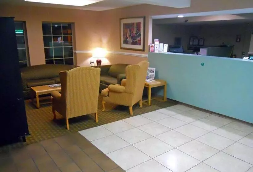 Отель America S Best Inn And Suites Beaufort