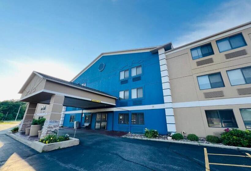 فندق Americinn By Wyndham Glendale Milwaukee