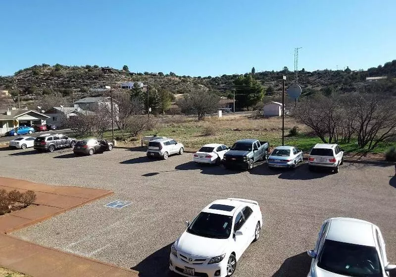 בית מלון כפרי Beaver Creek Inn