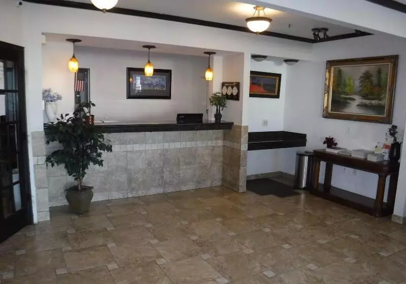 ホテル City Creek Inn & Suites