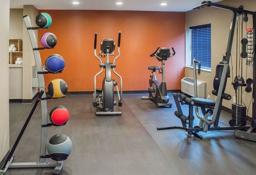 호텔 Comfort Inn Mayfield Heights Cleveland East