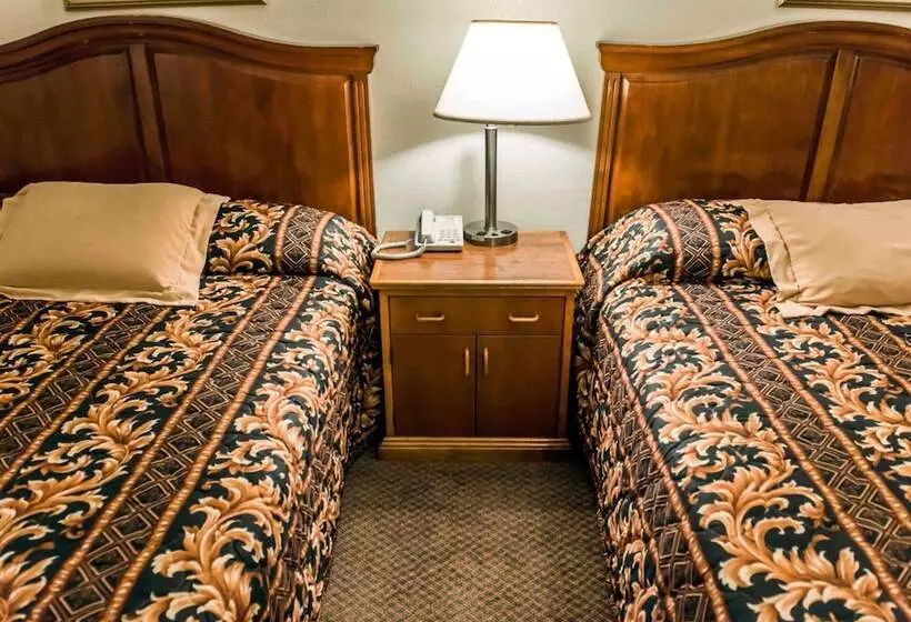 호텔 Econo Lodge Perry