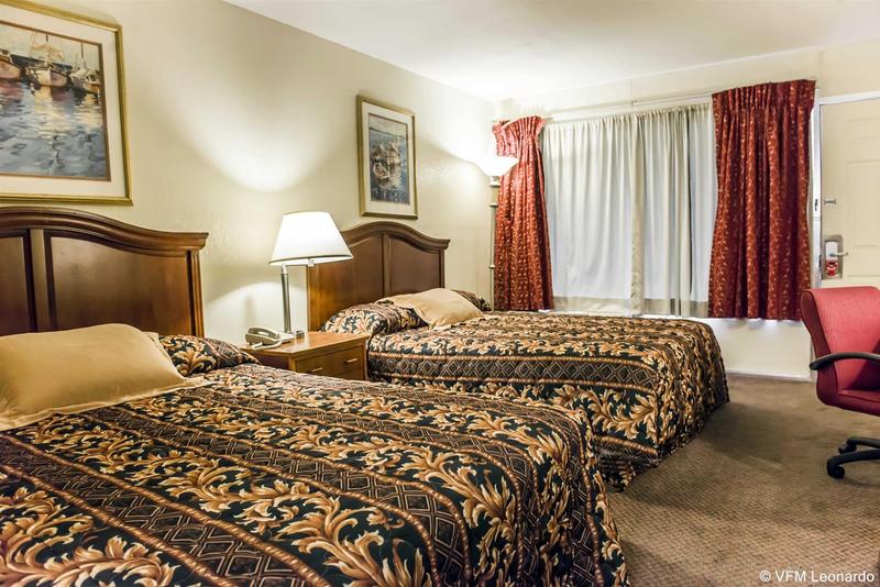 فندق Econo Lodge Perry