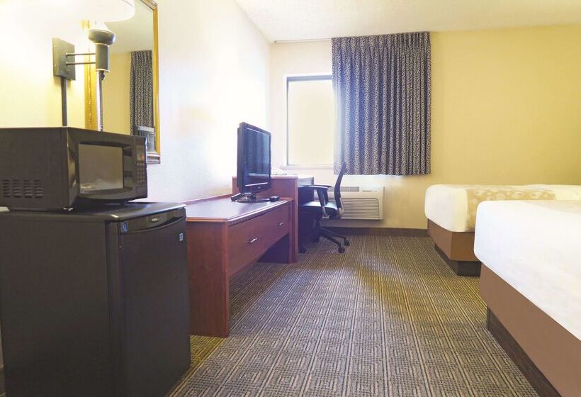فندق La Quinta Inn By Wyndham Milwaukee Airport / Oak Creek