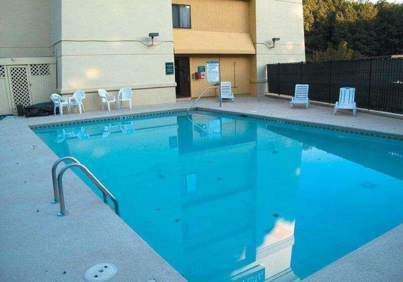 فندق La Quinta By Wyndham Atlanta Roswell