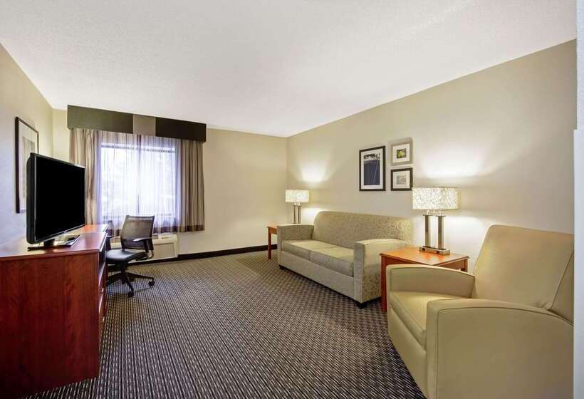 فندق La Quinta By Wyndham Harrisburg Airport Hershey