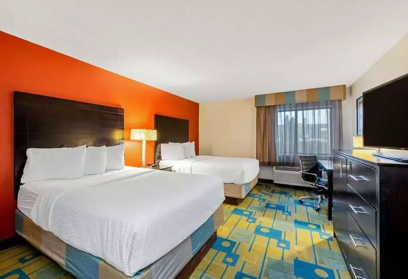 호텔 La Quinta By Wyndham Mansfield Oh