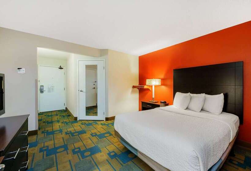 酒店 La Quinta By Wyndham Mansfield Oh