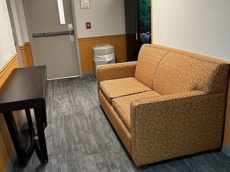 فندق La Quinta By Wyndham Orlando South