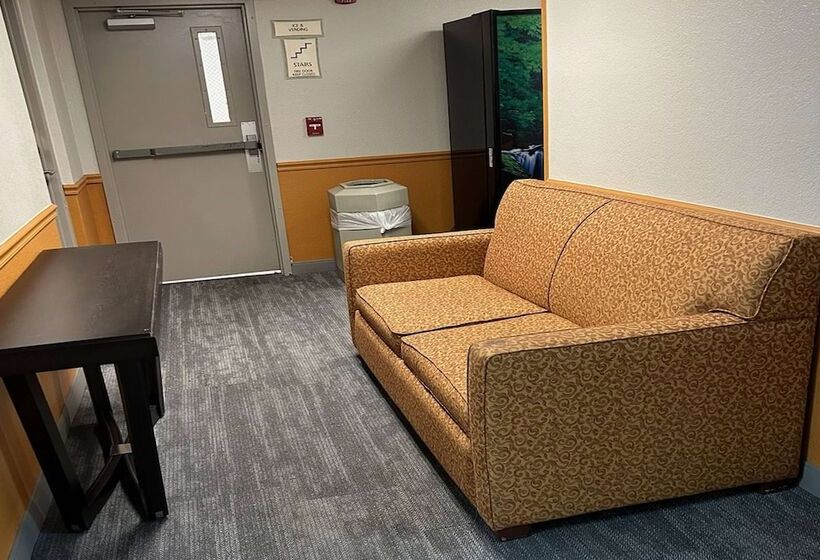 فندق La Quinta By Wyndham Orlando South