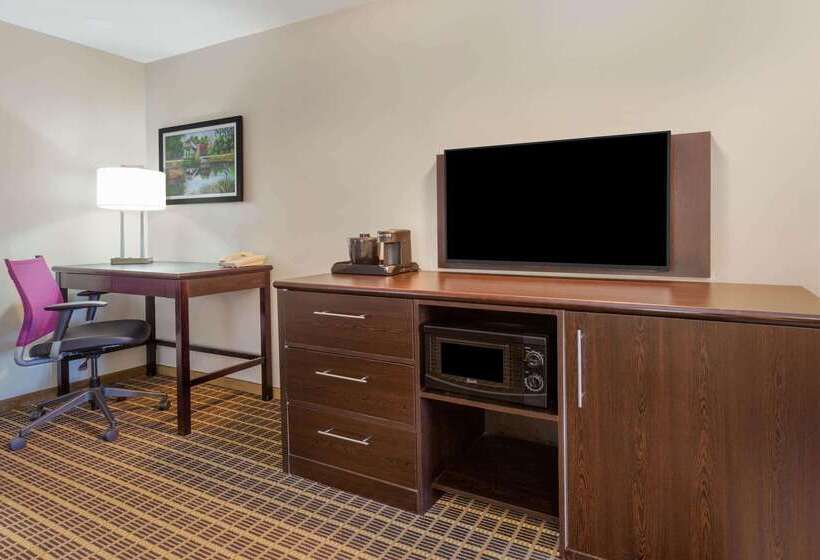 فندق La Quinta By Wyndham Rockford