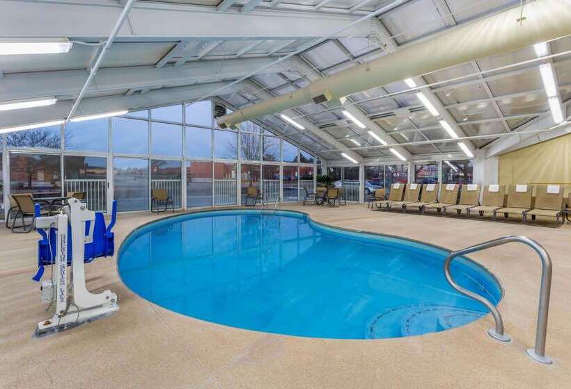 فندق La Quinta By Wyndham Rockford