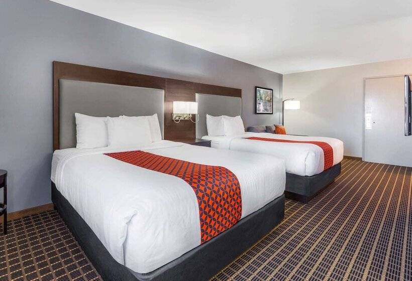 فندق La Quinta By Wyndham Rockford