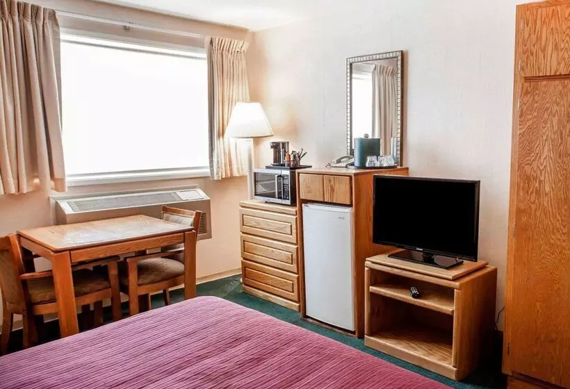 호텔 Quality Inn & Suites Bremerton Near Naval Shipyard