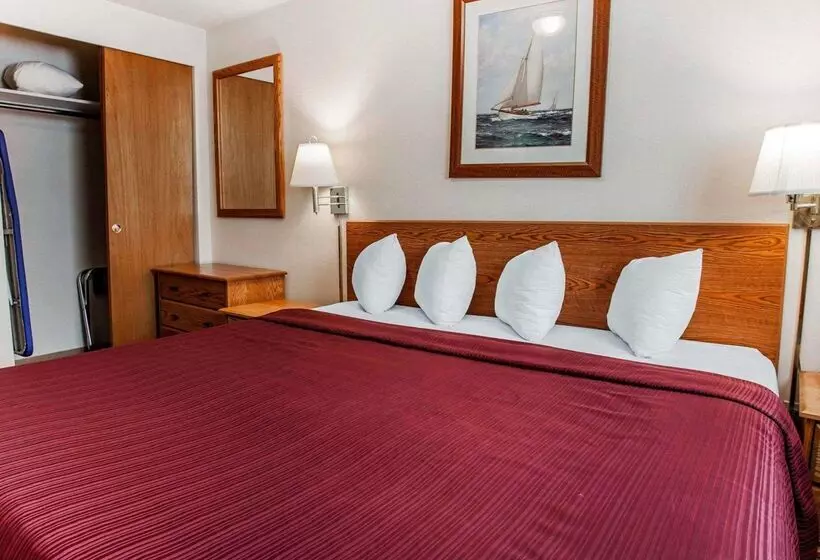 호텔 Quality Inn & Suites Bremerton Near Naval Shipyard