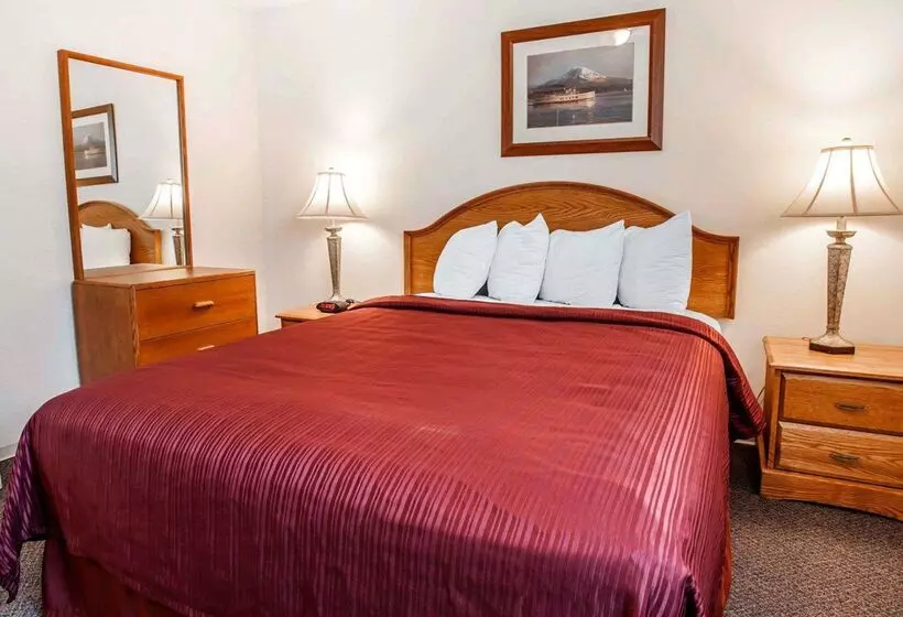 호텔 Quality Inn & Suites Bremerton Near Naval Shipyard