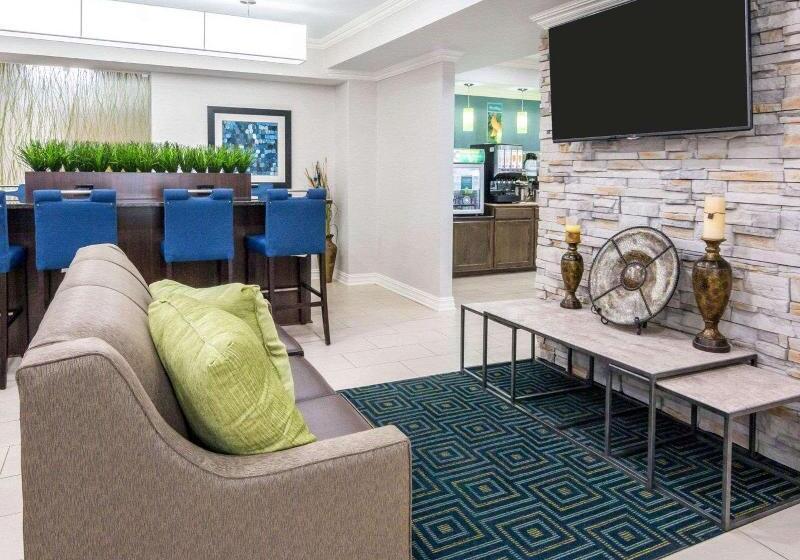 בית מלון כפרי Quality Inn & Suites