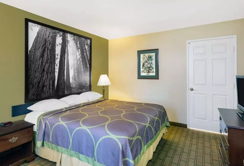 酒店 Super 8 By Wyndham Corning