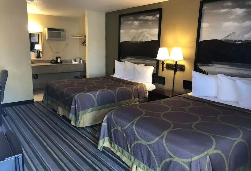 酒店 Super 8 By Wyndham Corning