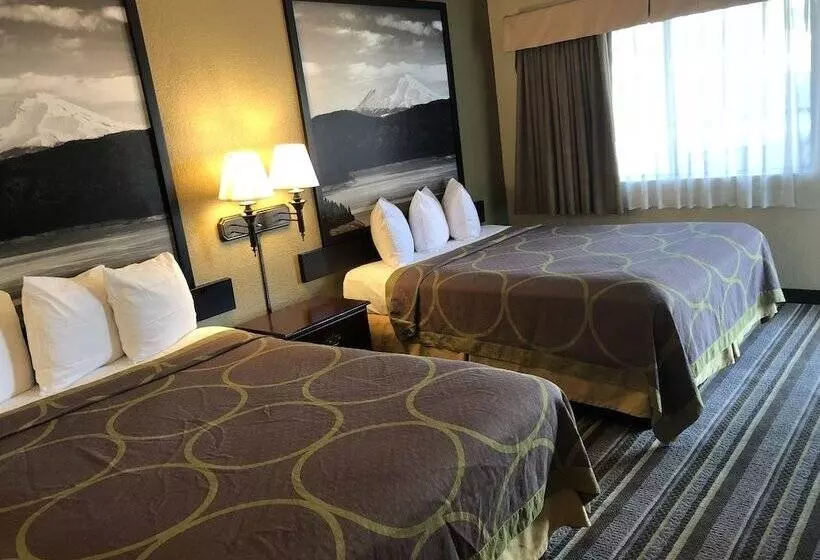 酒店 Super 8 By Wyndham Corning