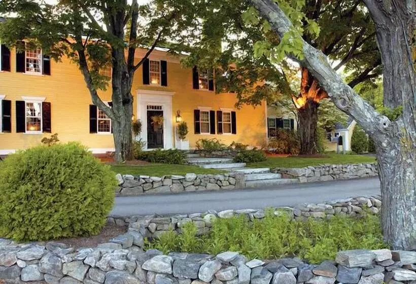 هتل The Grand At Bedford Village Inn