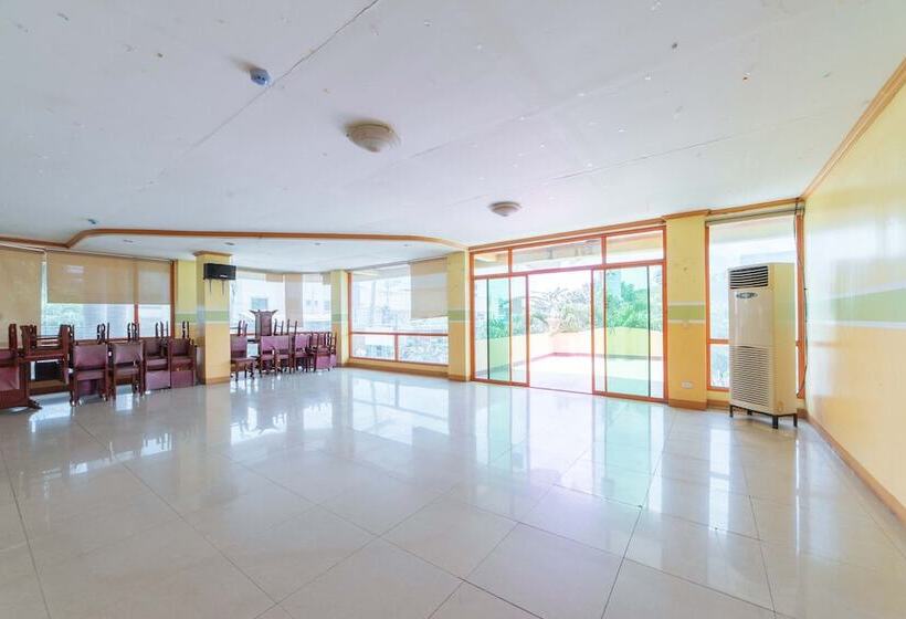 Hotel Reddoorz @ Kilometer 1 Roxas City