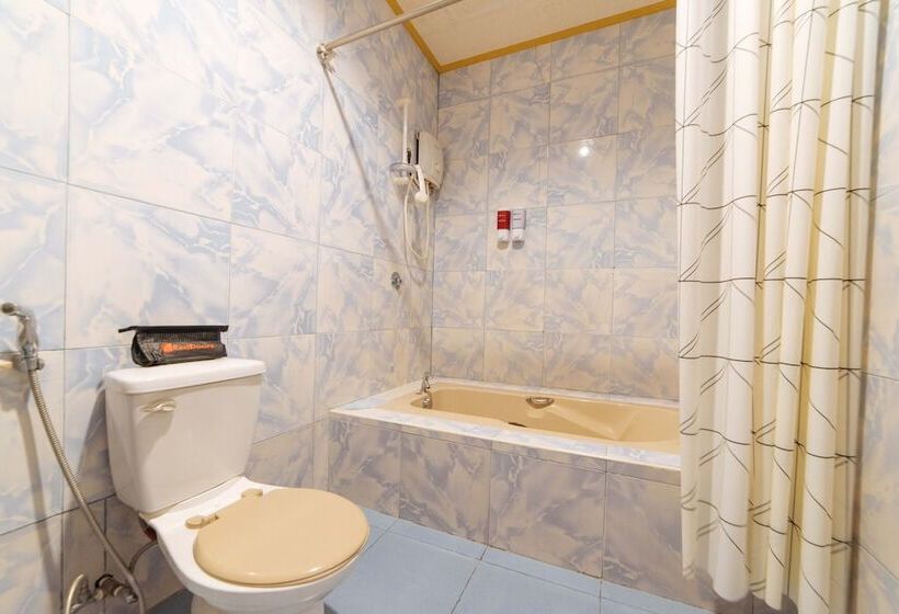 Hotel Reddoorz @ Kilometer 1 Roxas City