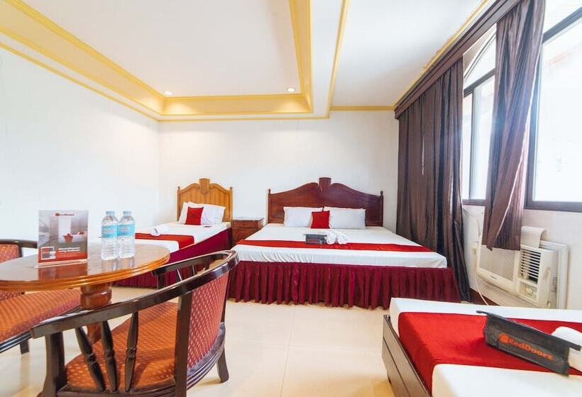 Hotel Reddoorz @ Kilometer 1 Roxas City