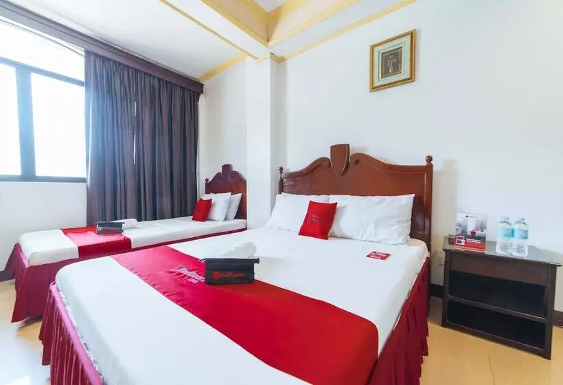 هتل Reddoorz @ Kilometer 1 Roxas City