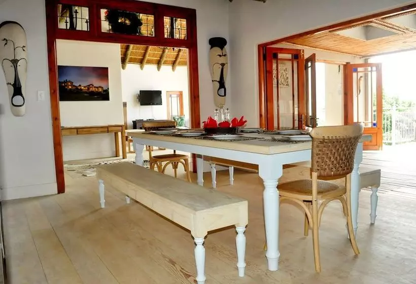 Fever Tree Manor